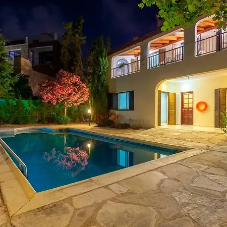 Perla Coral Bay Villa