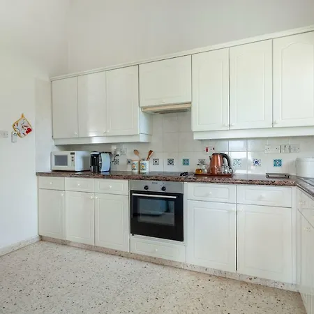Villa Perla Coral Bay Peyia